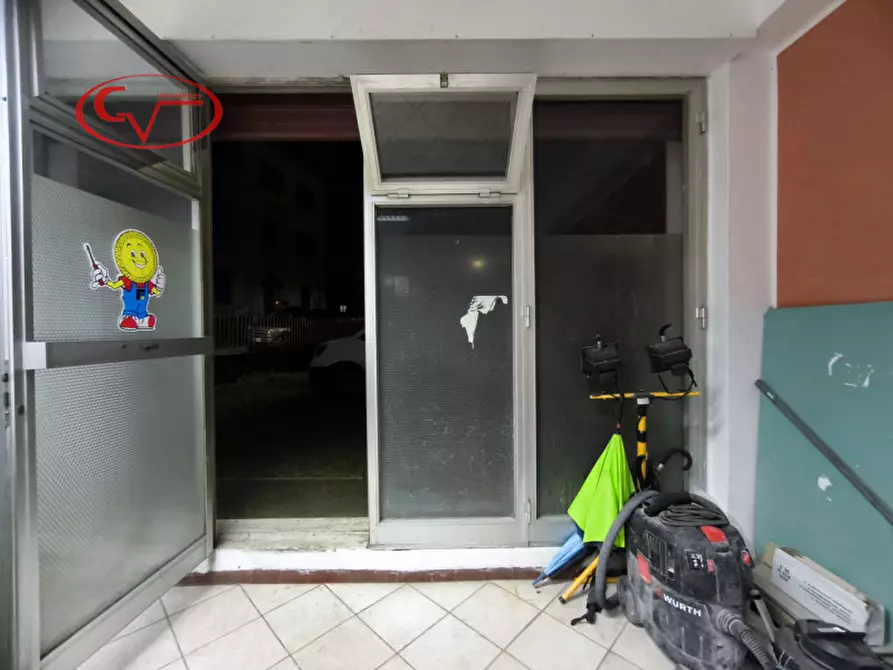 Immagine 4 di Laboratorio in vendita  a San Giovanni Valdarno