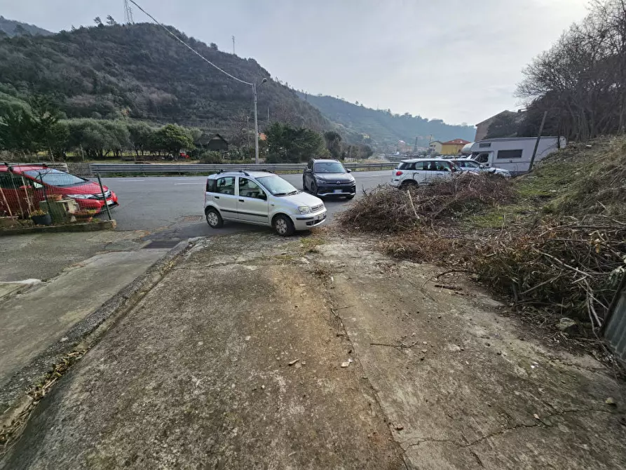 Immagine 8 di Garage in vendita  in via Della pace a Albisola Superiore