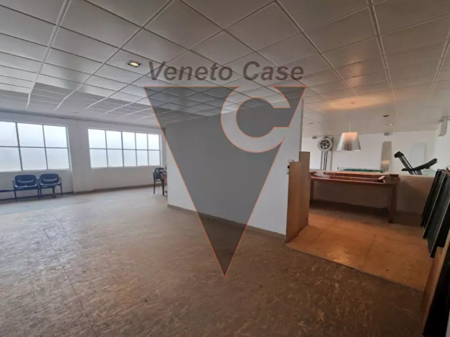 Immagine 2 di Magazzino in affitto  in Via della Meccanica a Padova