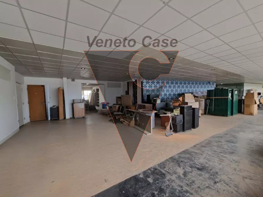Immagine 3 di Magazzino in affitto  in Via della Meccanica a Padova
