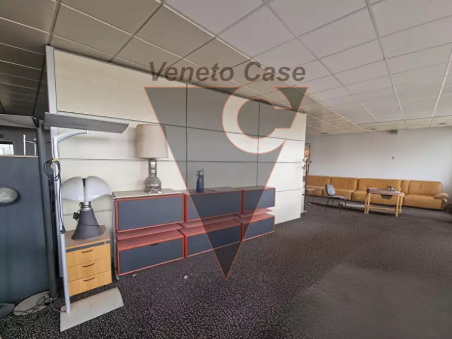 Immagine 5 di Magazzino in affitto  in Via della Meccanica a Padova