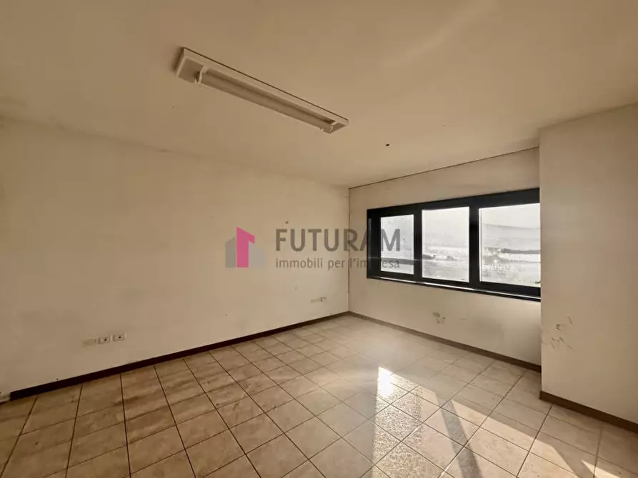 Immagine 11 di Capannone industriale in vendita  in Via Martiri della Libertà a Grantorto