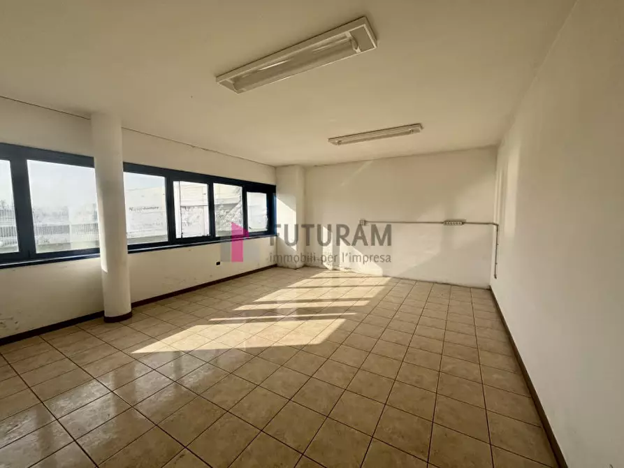 Immagine 12 di Capannone industriale in vendita  in Via Martiri della Libertà a Grantorto