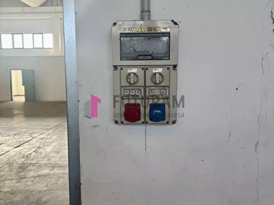 Immagine 15 di Capannone industriale in vendita  in Via Martiri della Libertà a Grantorto