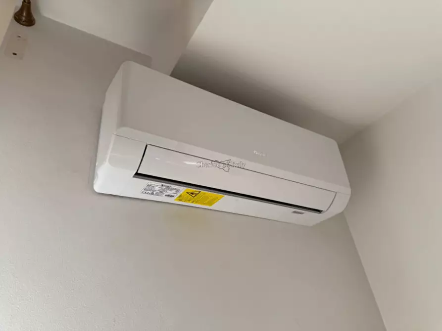 Immagine 17 di Casa indipendente in vendita  in Via Sardegna a Ispica