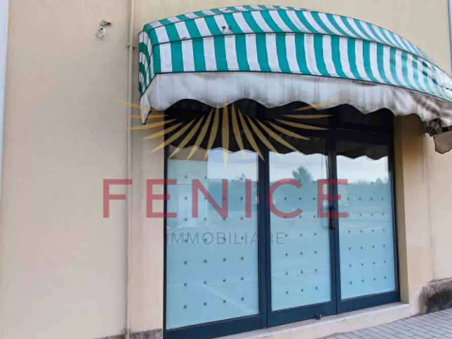 Immagine 8 di Negozio in affitto  in Piazzale Beato Albergati n°4 a Nervesa Della Battaglia
