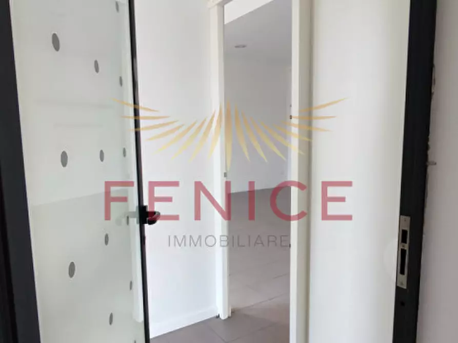 Immagine 16 di Negozio in affitto  in Piazzale Beato Albergati n°4 a Nervesa Della Battaglia