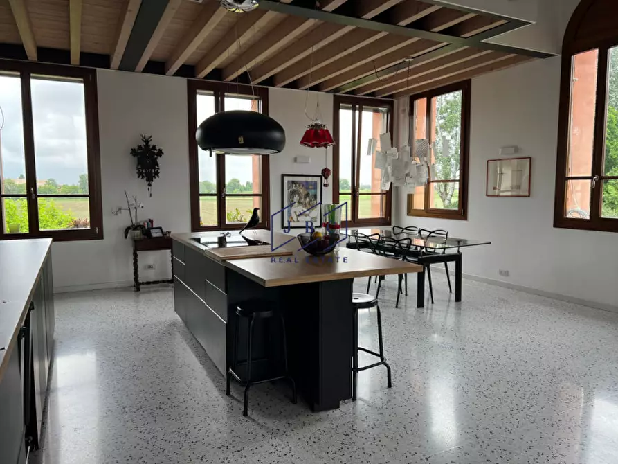 Immagine 5 di Villa in vendita  a Portobuffolè