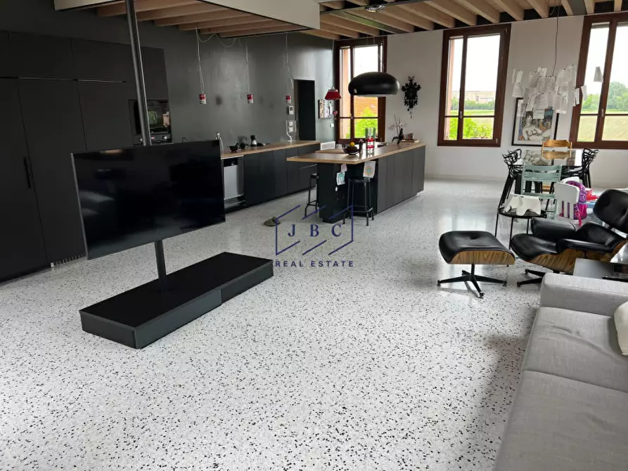 Immagine 9 di Villa in vendita  a Portobuffolè