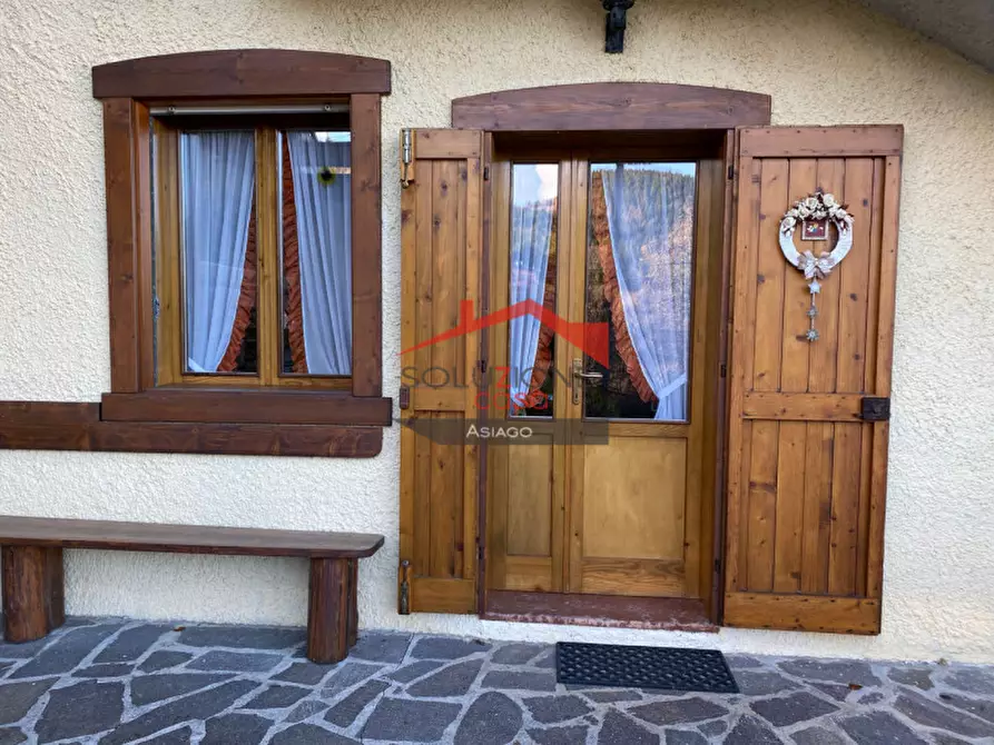 Immagine 2 di Appartamento in vendita  in Via Magnaboschi 96 a Roana