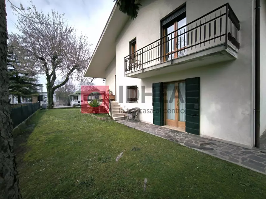 Immagine 4 di Casa indipendente in vendita  in Via Roma a Silea