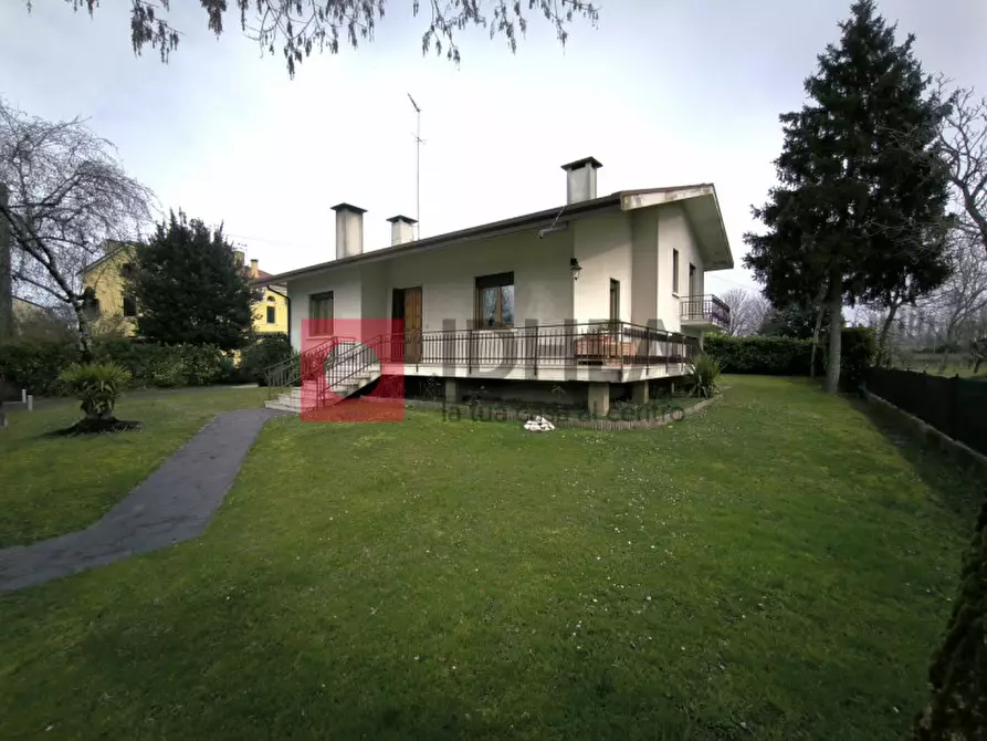 Immagine 6 di Casa indipendente in vendita  in Via Roma a Silea