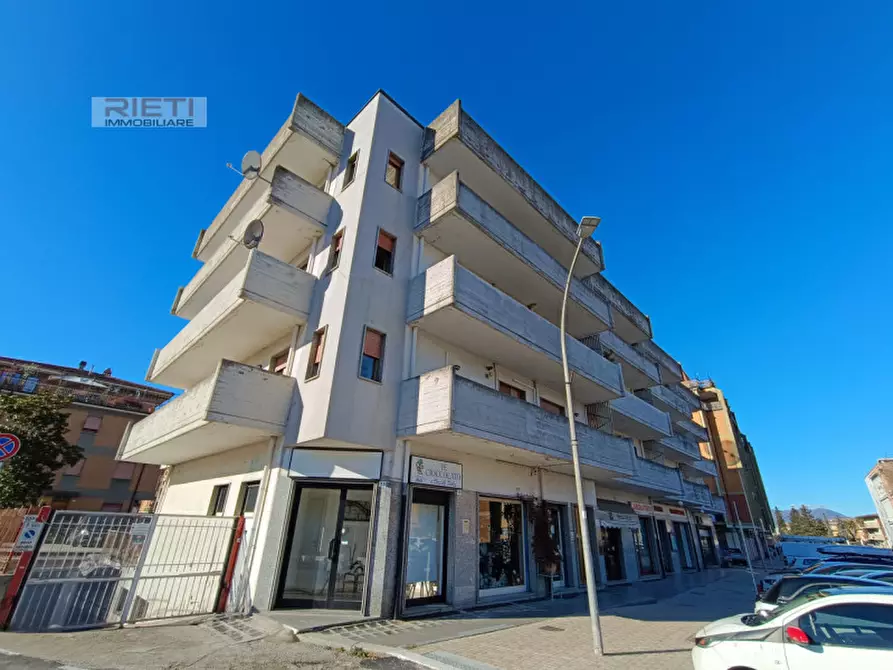 Immagine 1 di Appartamento in vendita  in Via delle Orchidee, 2 a Rieti