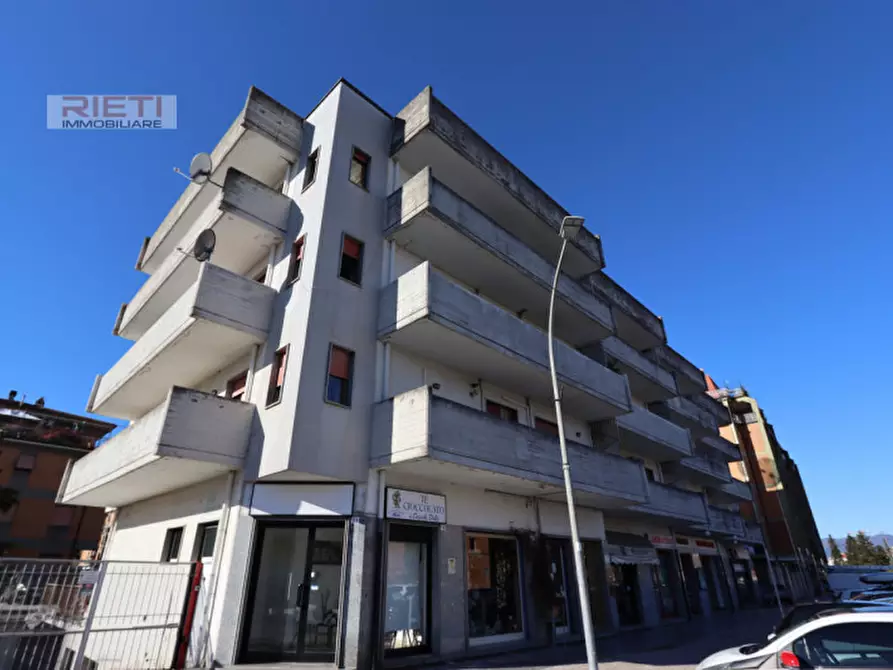 Immagine 20 di Appartamento in vendita  in Via delle Orchidee, 2 a Rieti