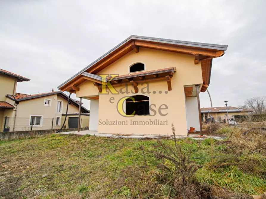Immagine 2 di Villa in vendita  in Via XXV Luglio a San Giusto Canavese