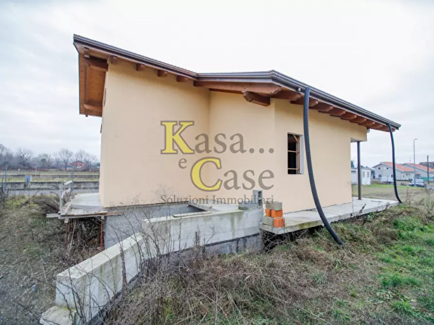 Immagine 3 di Villa in vendita  in Via XXV Luglio a San Giusto Canavese