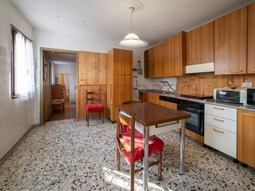 Immagine 4 di Casa indipendente in vendita  in via comunanze a Arzergrande