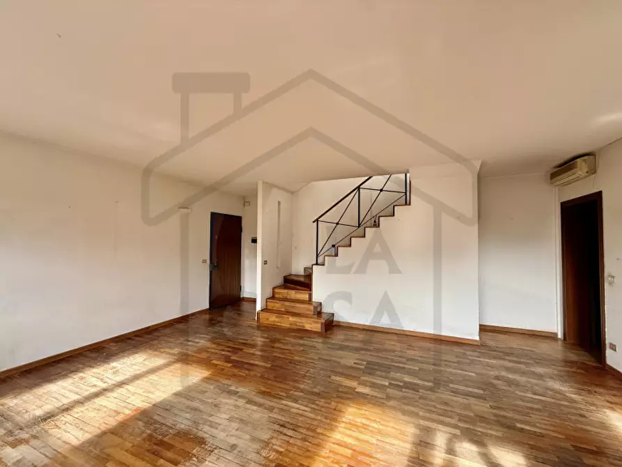 Immagine 2 di Appartamento in vendita  in Via Vittore Ghislandi a Abano Terme