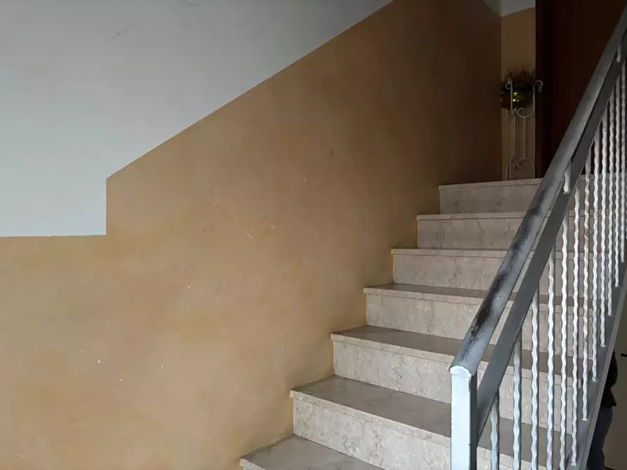 Immagine 3 di Appartamento in vendita  in Via Piadena 44 a Brescia