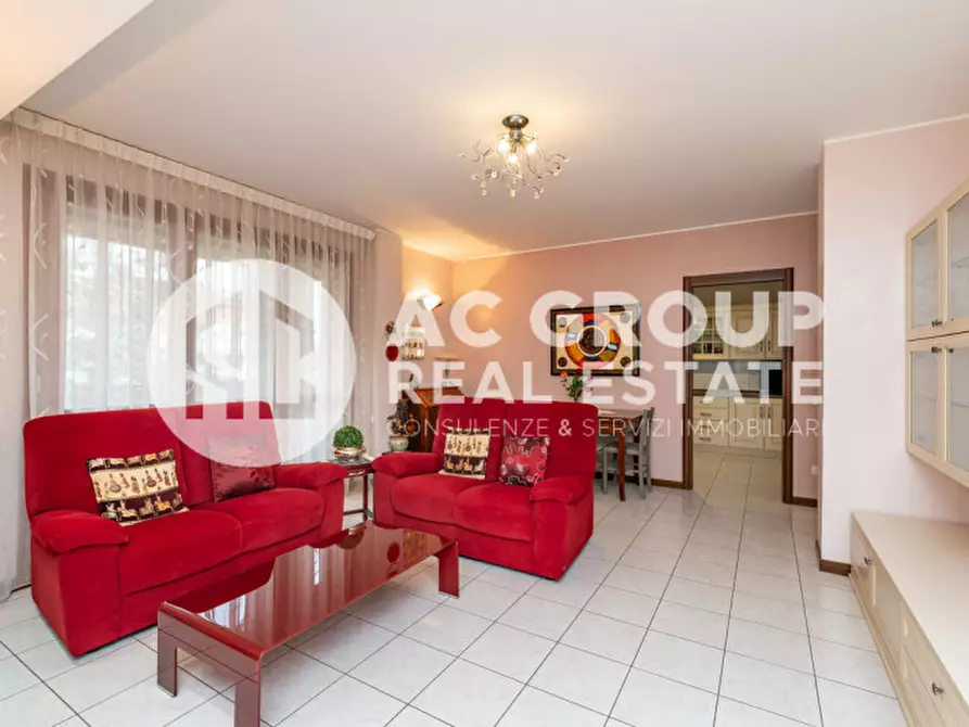 Immagine 1 di Appartamento in vendita  in Via Camillo Torres a Saronno