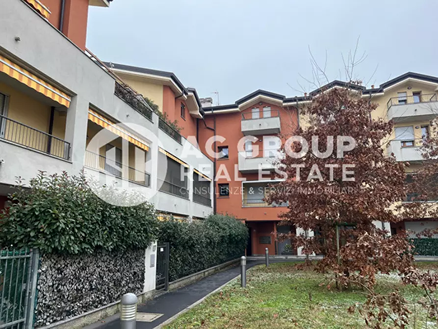 Immagine 1 di Appartamento in vendita  in Via Camillo Torres a Saronno