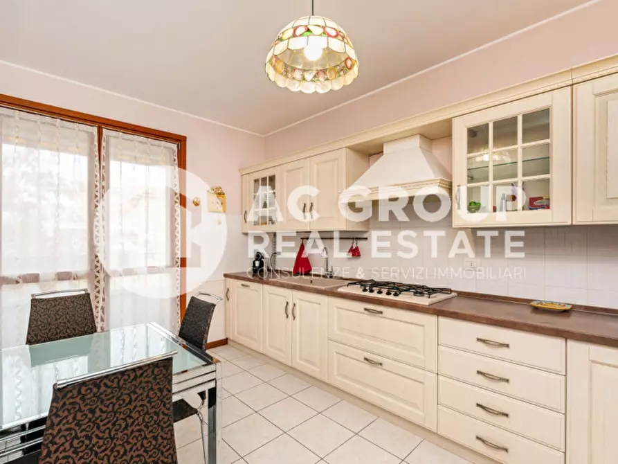 Immagine 7 di Appartamento in vendita  in Via Camillo Torres a Saronno