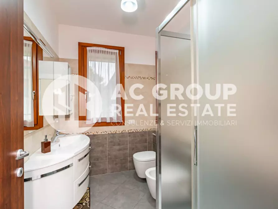 Immagine 10 di Appartamento in vendita  in Via Camillo Torres a Saronno