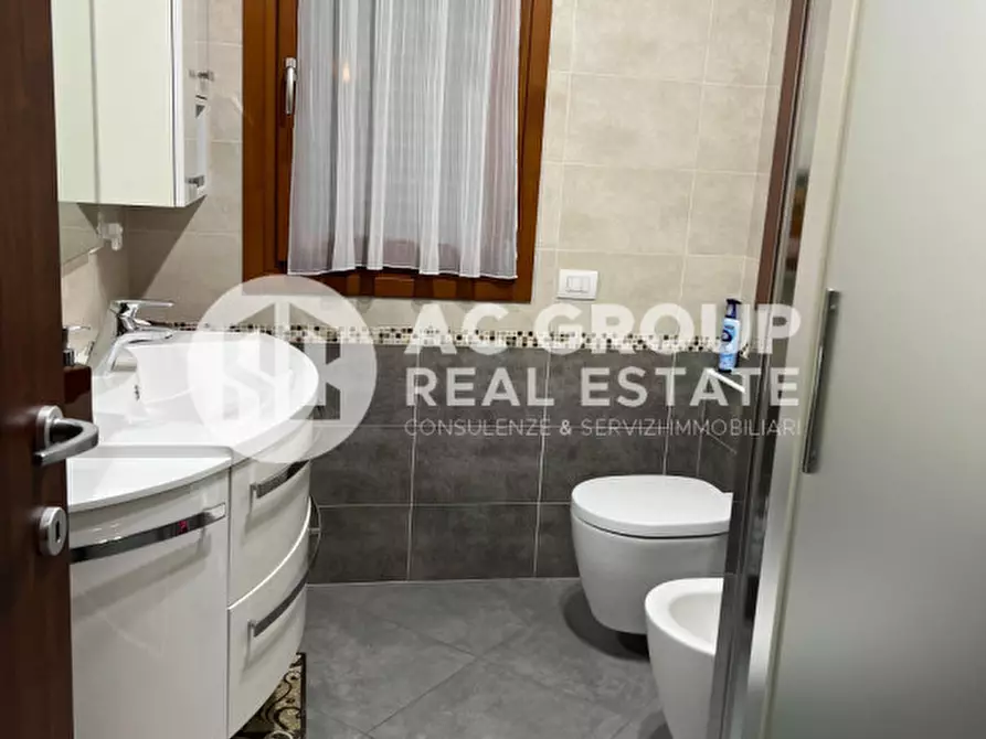 Immagine 11 di Appartamento in vendita  in Via Camillo Torres a Saronno