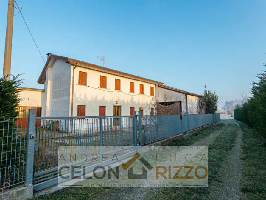 Immagine 1 di Casa indipendente in vendita  in Via Cristo, 3 a Arre