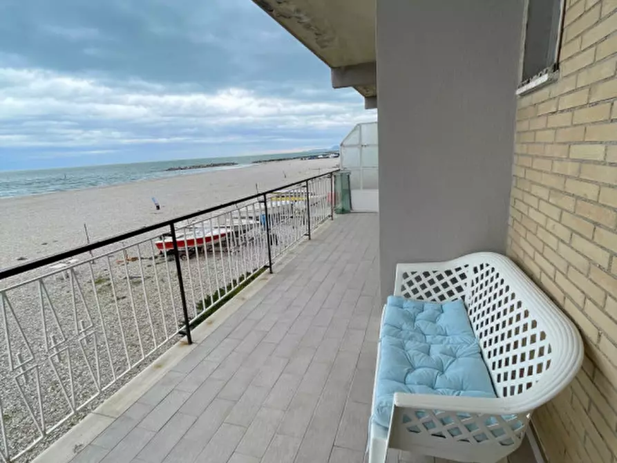 Immagine 1 di Appartamento in vendita  a Senigallia