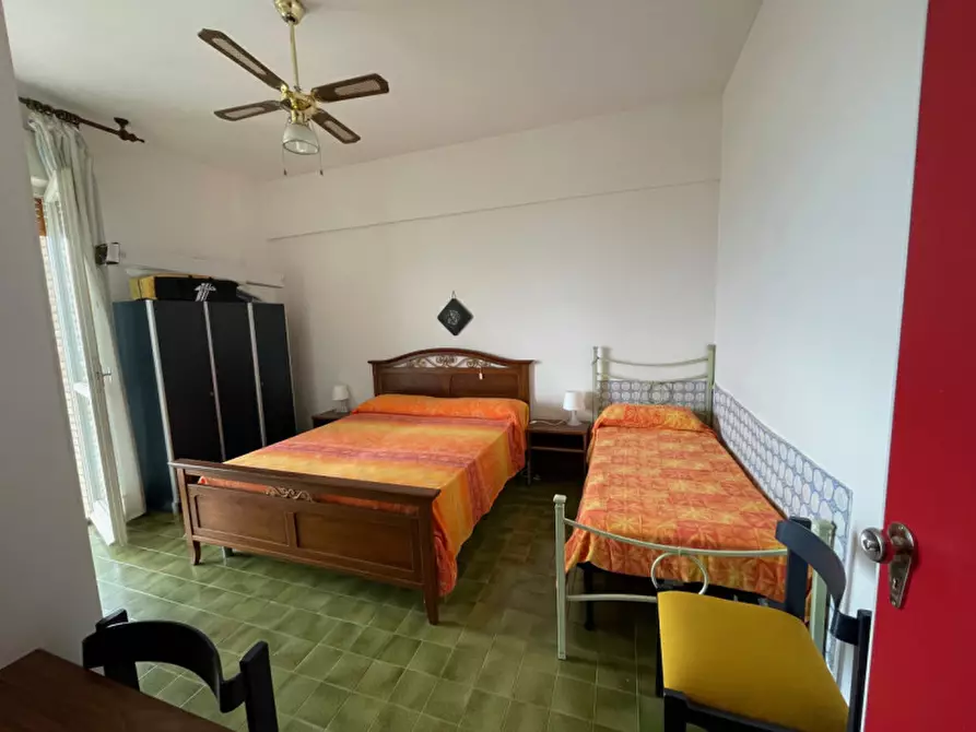 Immagine 18 di Appartamento in vendita  a Senigallia