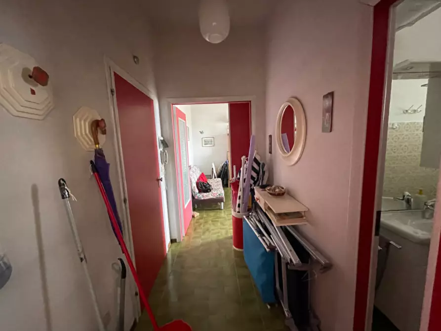 Immagine 22 di Appartamento in vendita  a Senigallia