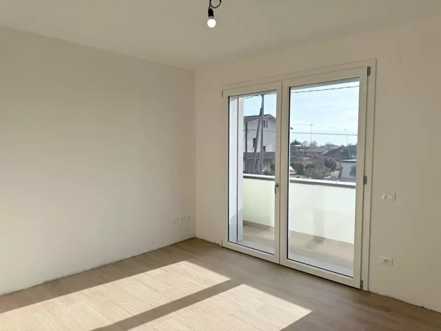 Immagine 11 di Casa bifamiliare in vendita  in Via Grotta a Fonte