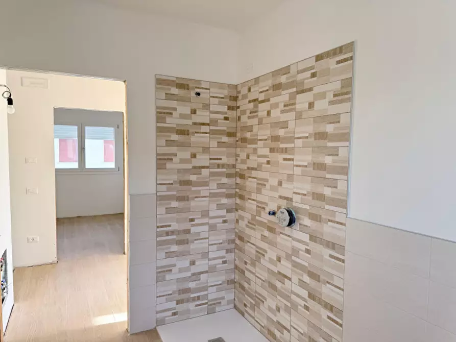 Immagine 14 di Casa bifamiliare in vendita  in Via Grotta a Fonte