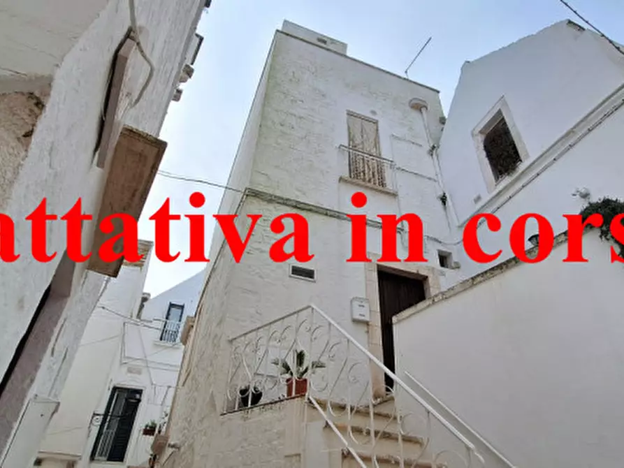 Immagine 1 di Casa indipendente in vendita  in via Garibaldi a Locorotondo