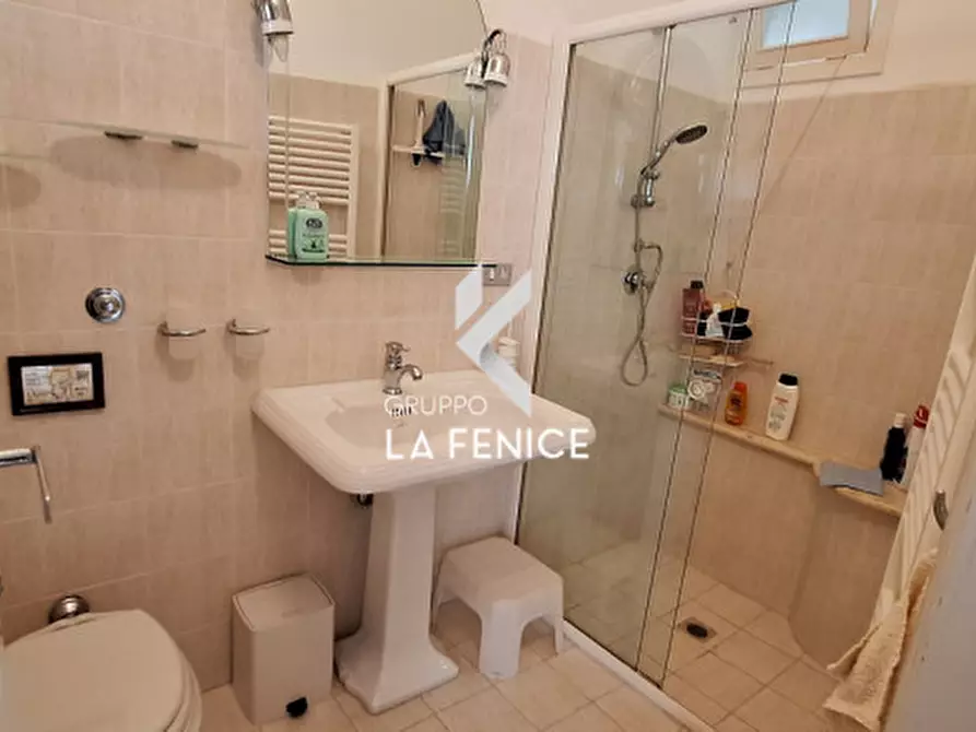 Immagine 16 di Casa indipendente in vendita  in via Garibaldi a Locorotondo