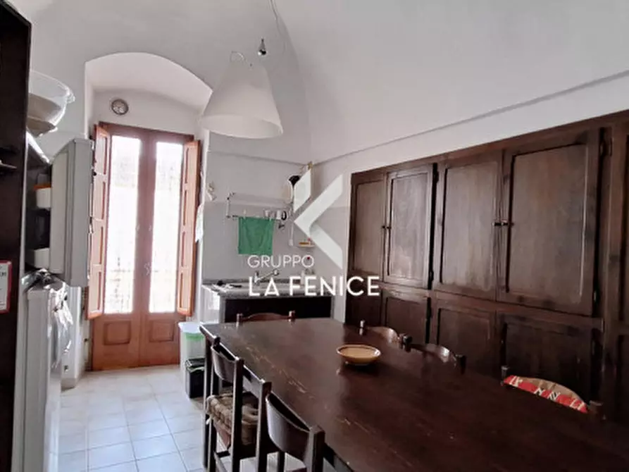 Immagine 26 di Casa indipendente in vendita  in via Garibaldi a Locorotondo