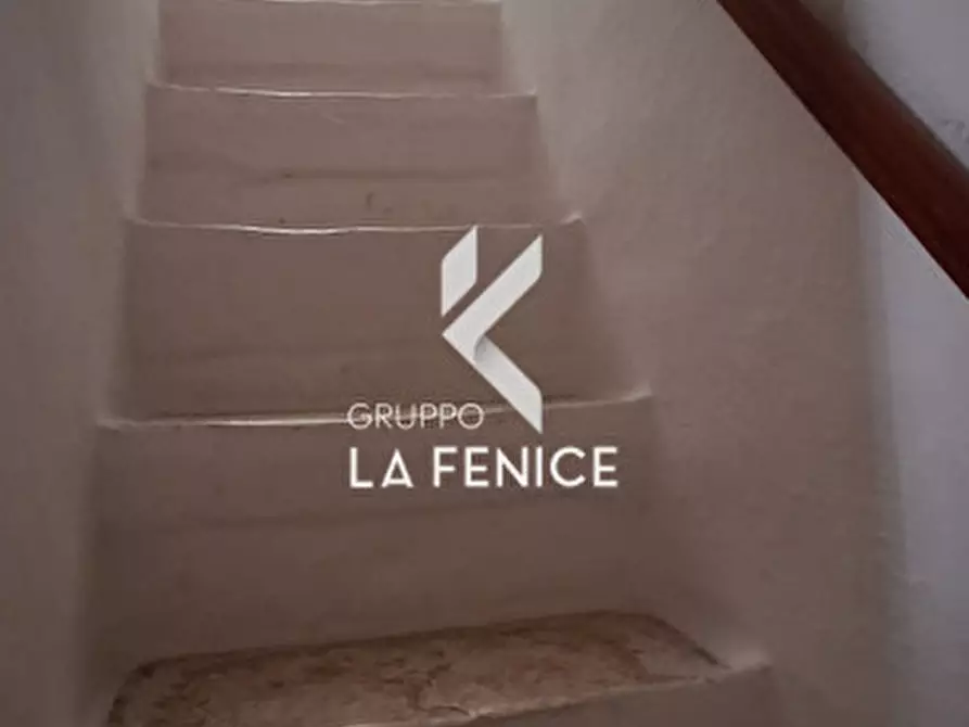 Immagine 36 di Casa indipendente in vendita  in via Garibaldi a Locorotondo