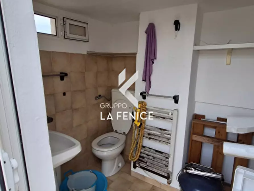 Immagine 41 di Casa indipendente in vendita  in via Garibaldi a Locorotondo