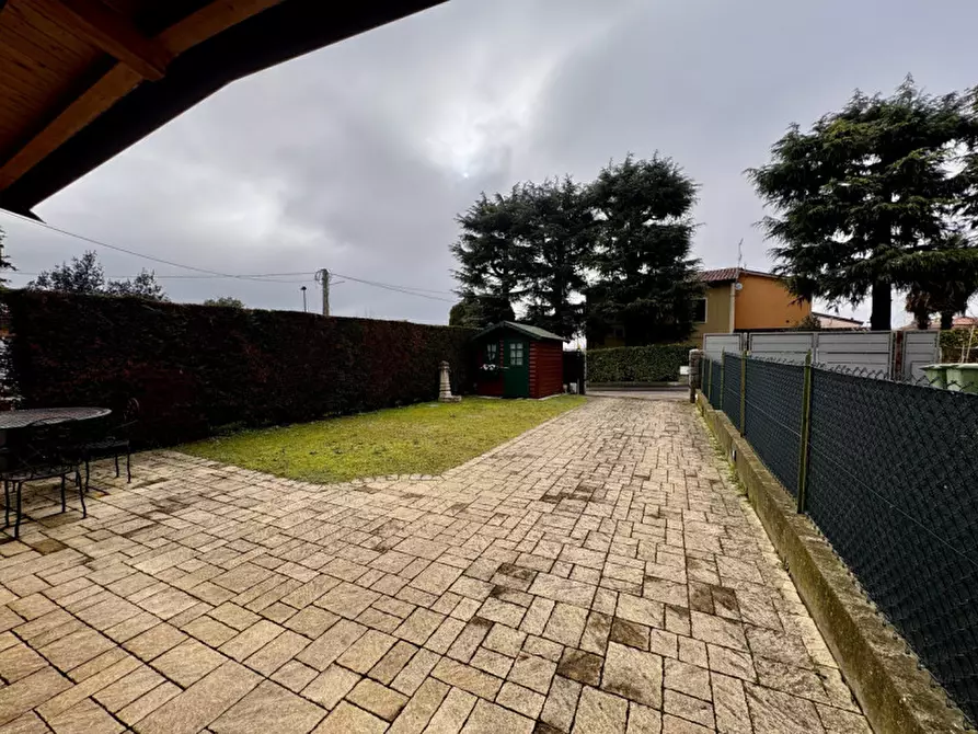 Immagine 15 di Villetta a schiera in vendita  in Via Europa a Este