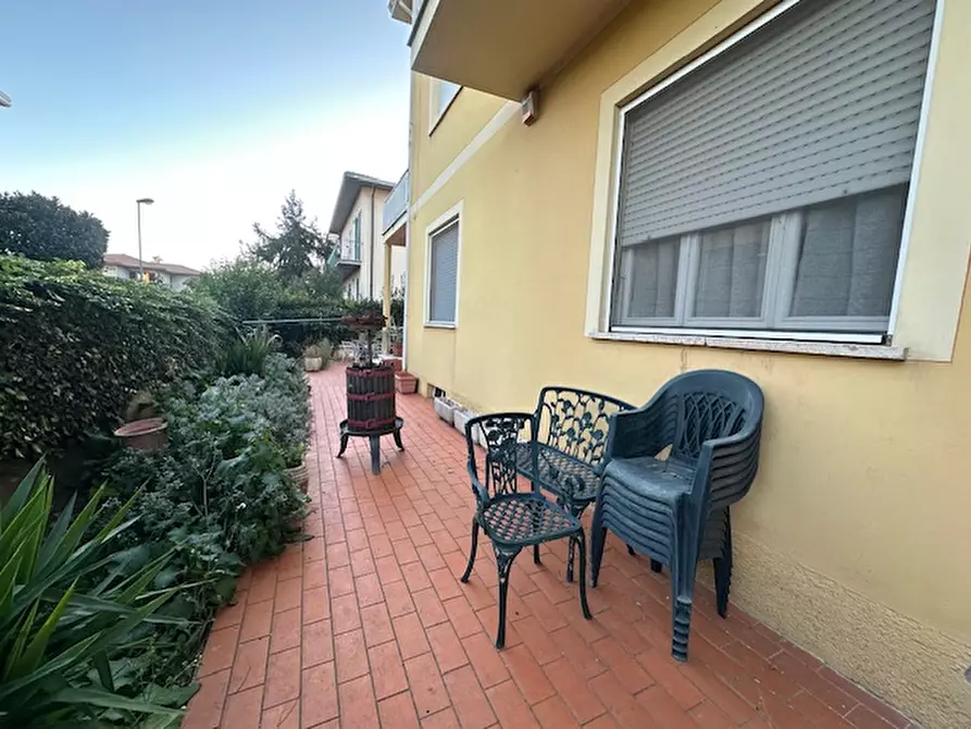 Immagine 6 di Casa bifamiliare in vendita  in Via Ferdinando Magellano a Foligno