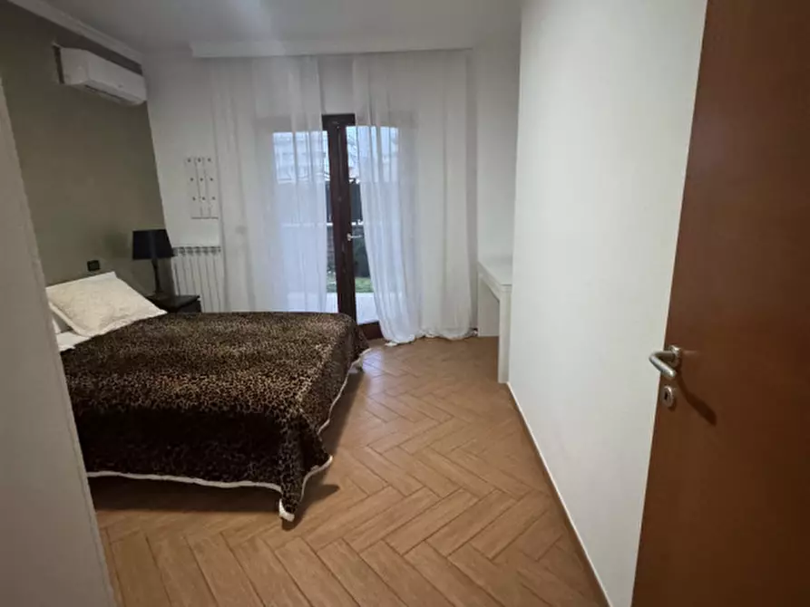 Immagine 21 di Appartamento in affitto  in via francesco messina a Roma