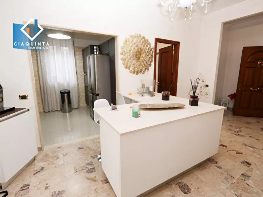 Immagine 10 di Casa indipendente in vendita  in Via Vincenzo Bellini N.126 a Palagonia