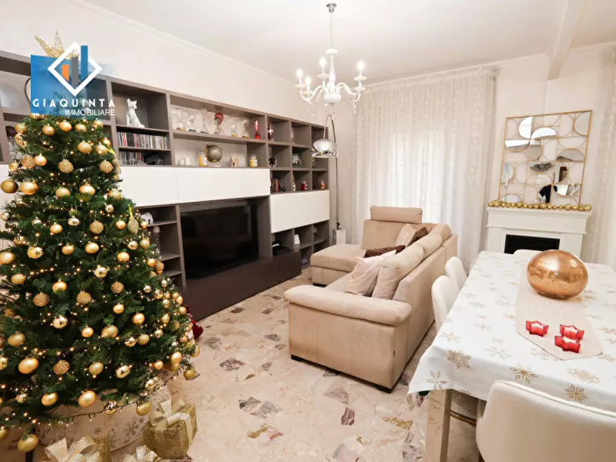 Immagine 14 di Casa indipendente in vendita  in Via Vincenzo Bellini N.126 a Palagonia