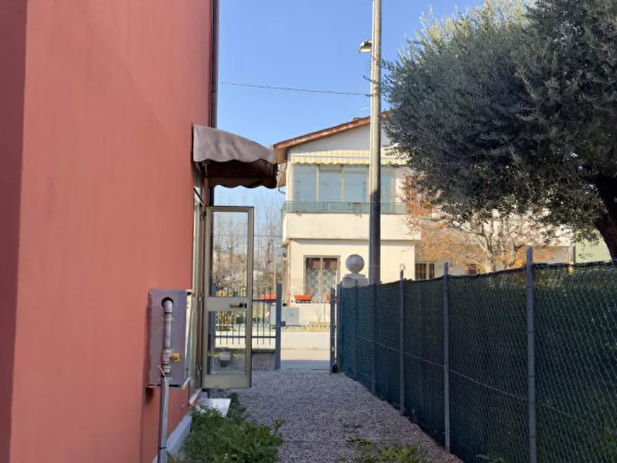 Immagine 1 di Casa bifamiliare in vendita  a Padova