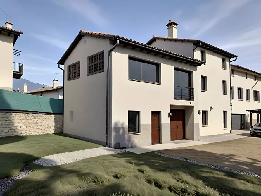 Immagine 2 di Villetta a schiera in vendita  in Via Col de San a Castelcucco