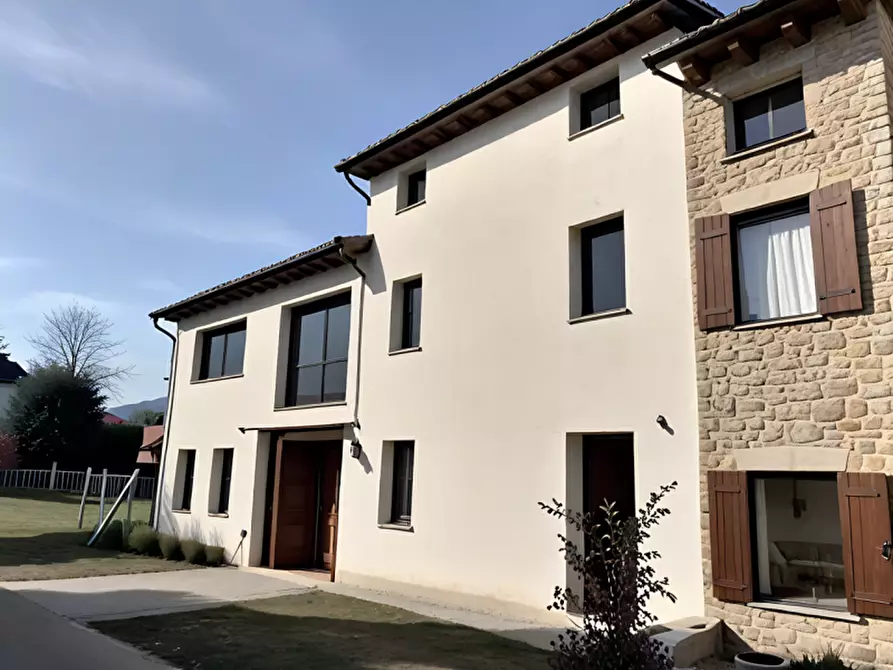 Immagine 2 di Villetta a schiera in vendita  in Via Col de San a Castelcucco