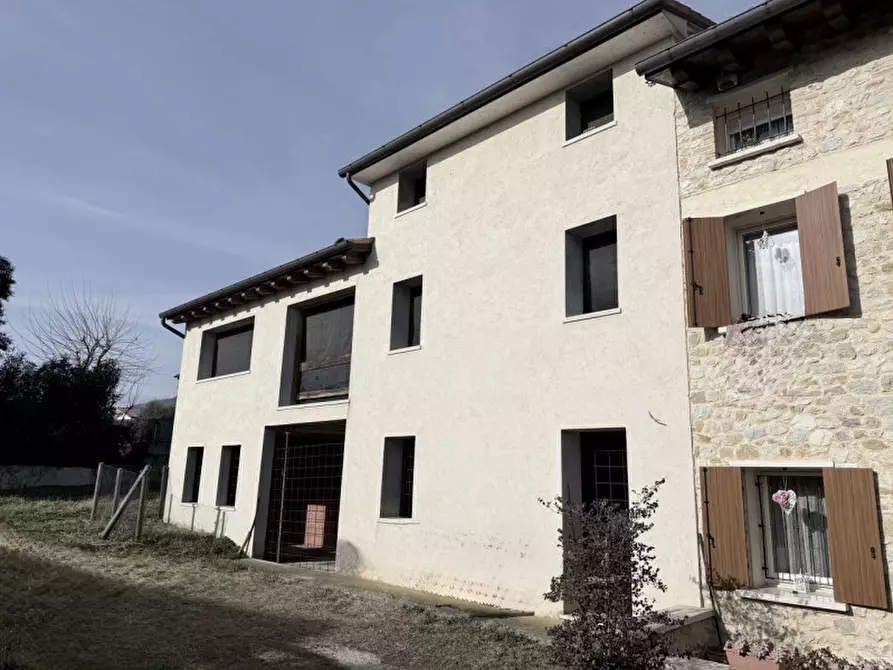 Immagine 3 di Villetta a schiera in vendita  in Via Col de San a Castelcucco