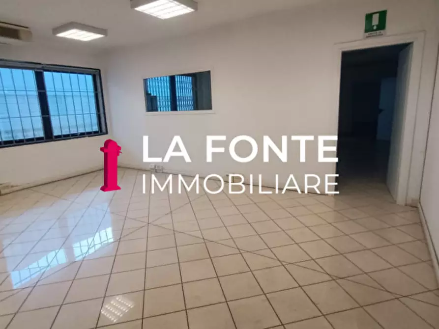 Immagine 11 di Capannone industriale in affitto  a Padova