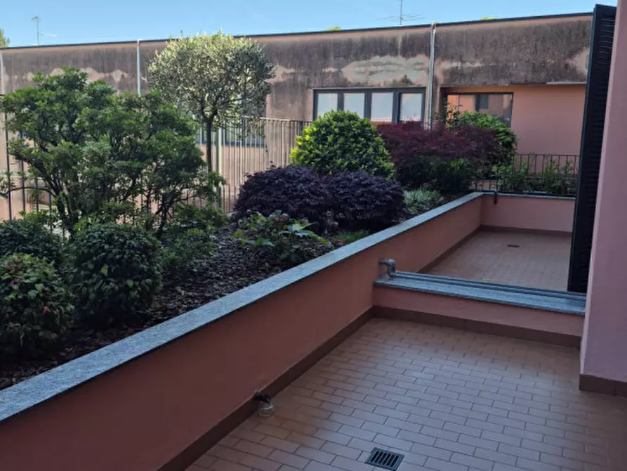 Immagine 8 di Appartamento in vendita  in Via Piave a Rescaldina